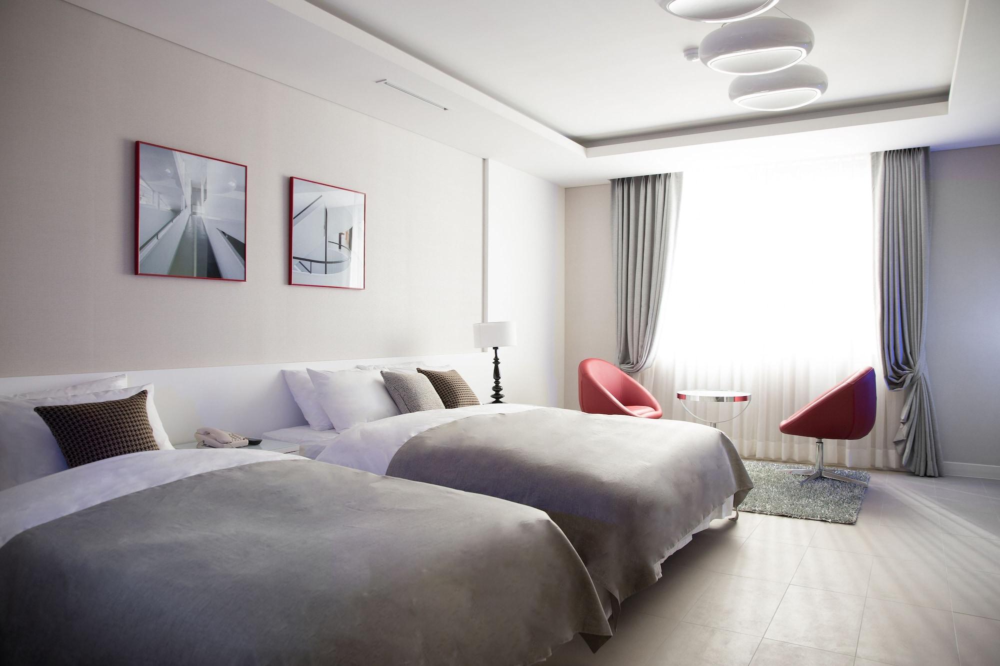 Hotel Mate Bundang Сеонгнам Екстериор снимка