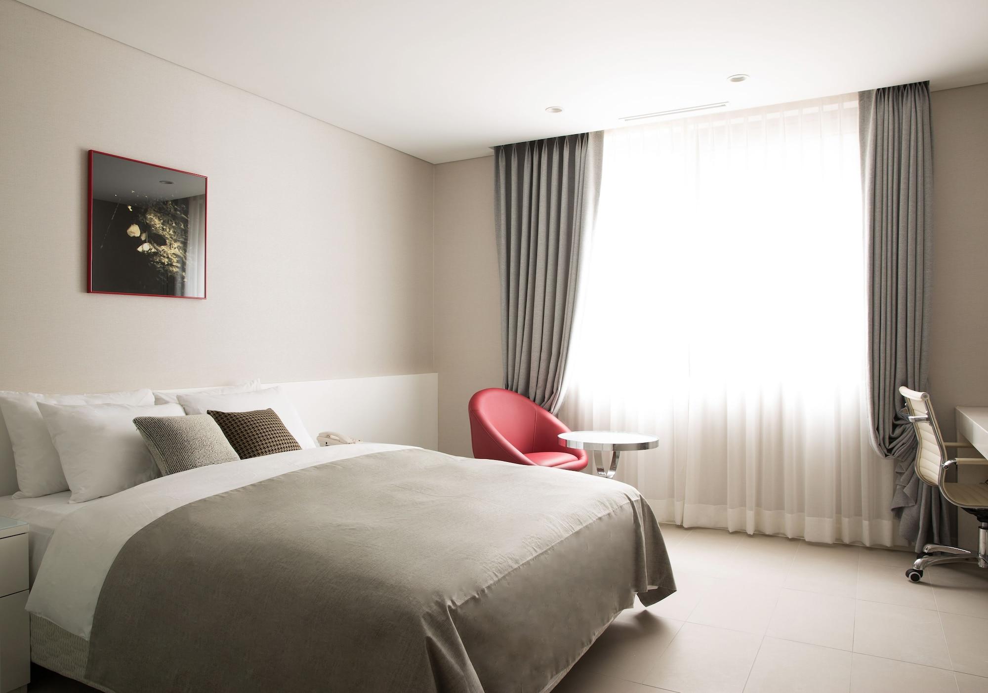 Hotel Mate Bundang Сеонгнам Екстериор снимка