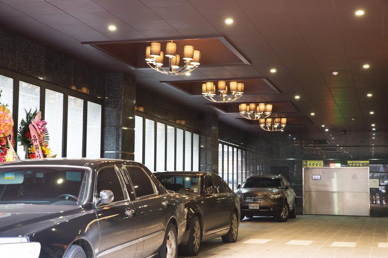 Hotel Mate Bundang Сеонгнам Екстериор снимка